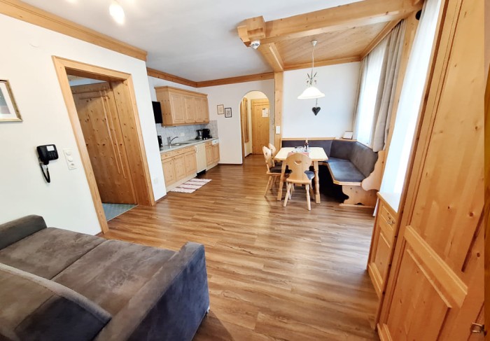 Wohnbereich und Küche