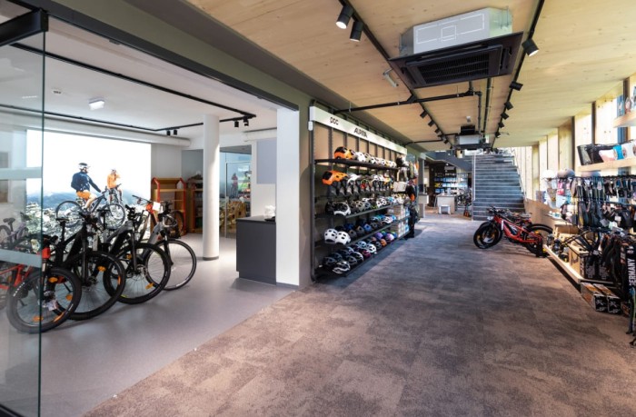 Wir sind Bikeexperte: Service, Reparatur, Verleih, E-Bikes, MTBs und vieles mehr.
