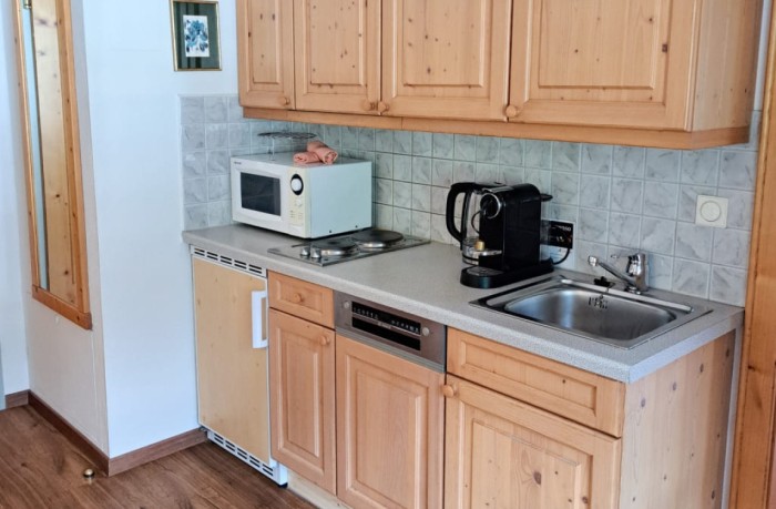 Küchenzeile voll ausgestattet