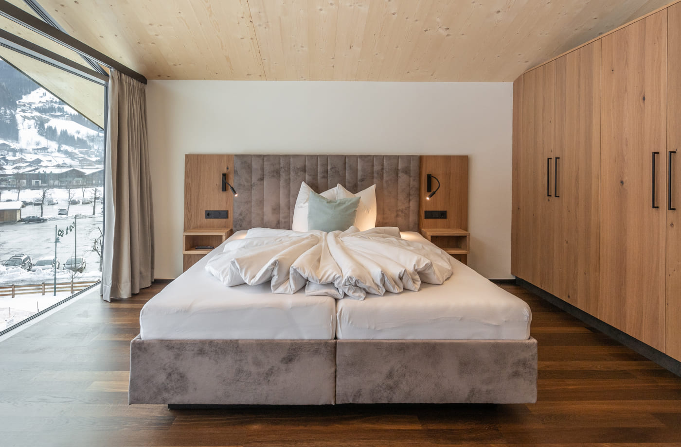 Kompetenter und geschulter Mitarbeiter im Sportgeschäft Lackner